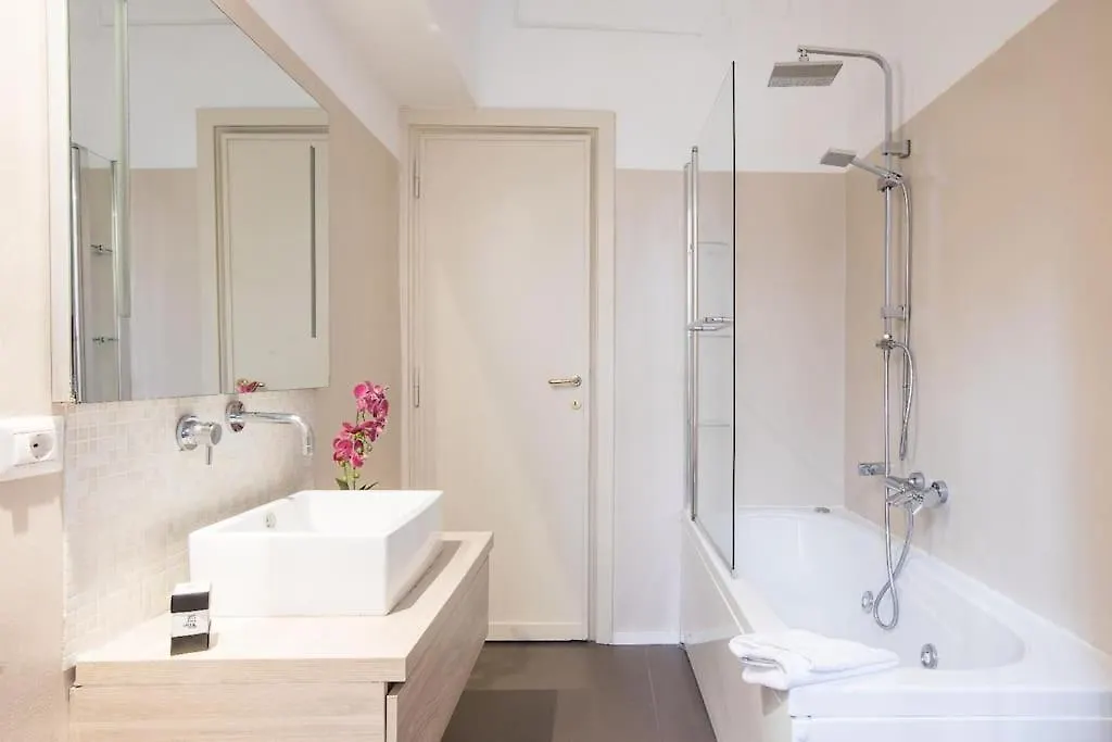 My Trastevere Three Bedroom View Apartment -Top Collection Rome