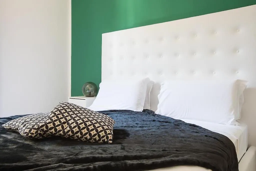 My Trastevere Three Bedroom View Apartment -Top Collection Rome Italy